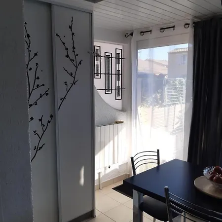 Pavillon 4/6 Pers. 30 M² Les Ayguades Nyaraló Gruissan